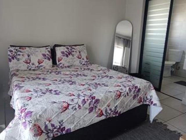 Apartment for sale in Vosloorus, Gauteng