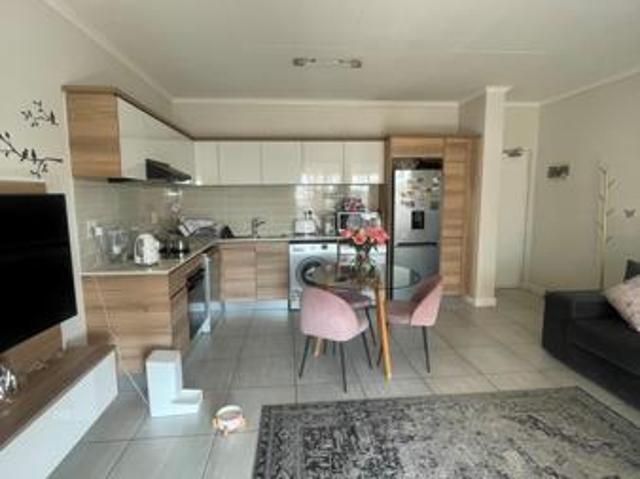 Apartment for sale in Vosloorus, Gauteng