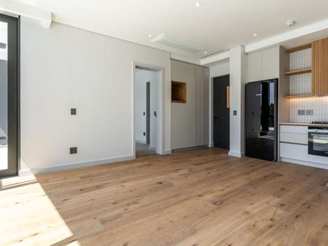 Apartment for sale in Cape Town, Western Cape