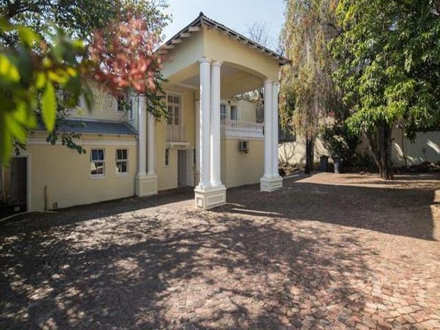 Apartment for rent in Waterkloof, Gauteng