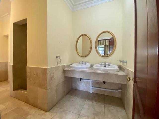 Apartment for rent in Waterkloof, Gauteng