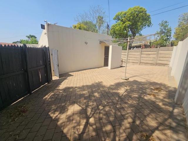 Apartment for rent in Waterkloof, Gauteng