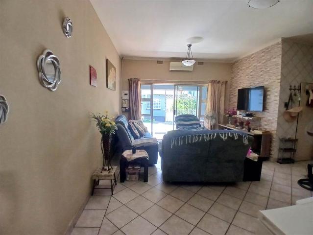 Apartment for sale in Tlhabane, North West