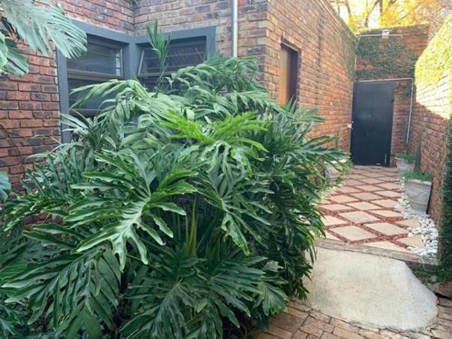 Apartment for rent in Waterkloof, Gauteng