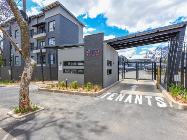 Apartment for sale in Vosloorus, Gauteng