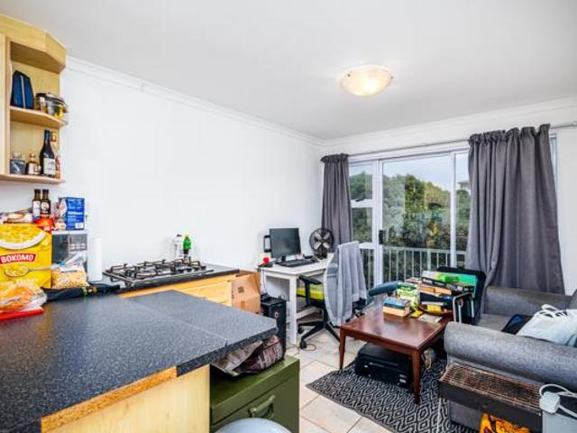Apartment for sale in Cape Town, Western Cape