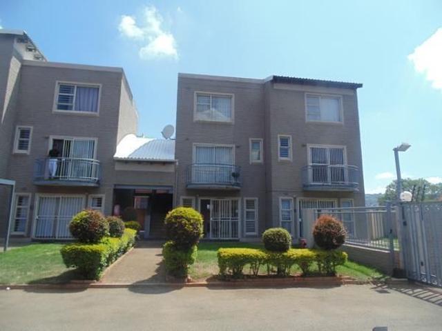 Apartment for rent in Nooitgedacht, Gauteng