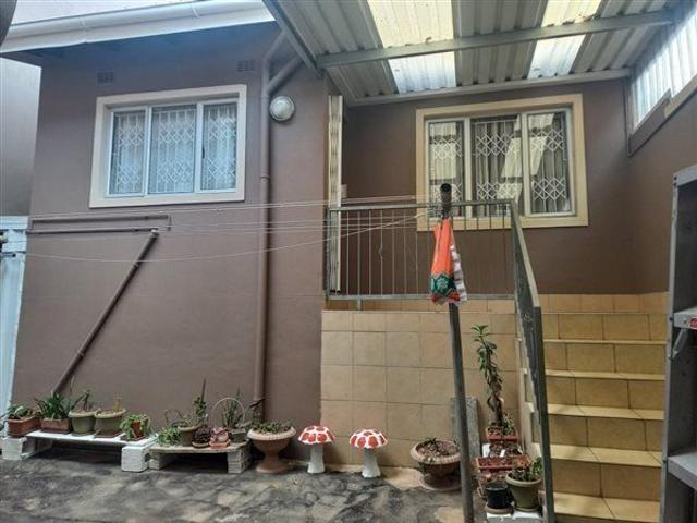 Room for rent in Chatsworth, Kwazulu-natal