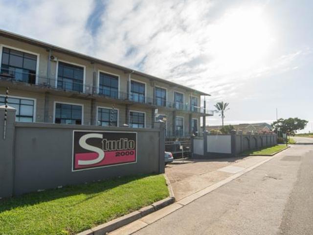 Apartment for sale in Port Elizabeth, Eastern Cape