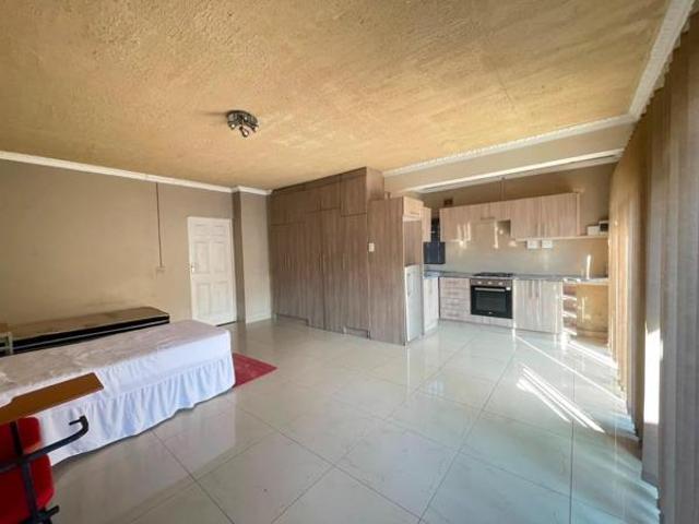 Apartment for rent in Seaview, Kwazulu-natal