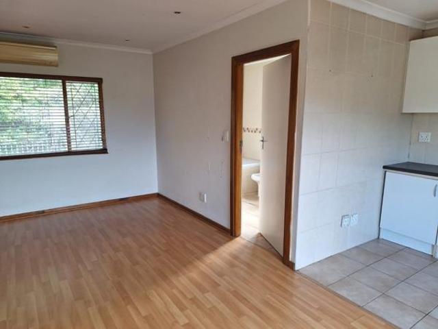 Apartment for rent in Seaview, Kwazulu-natal