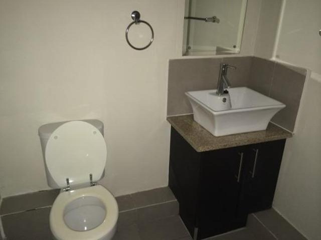 Apartment for rent in Seaview, Kwazulu-natal