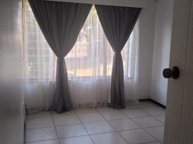 Apartment for rent in Seaview, Kwazulu-natal