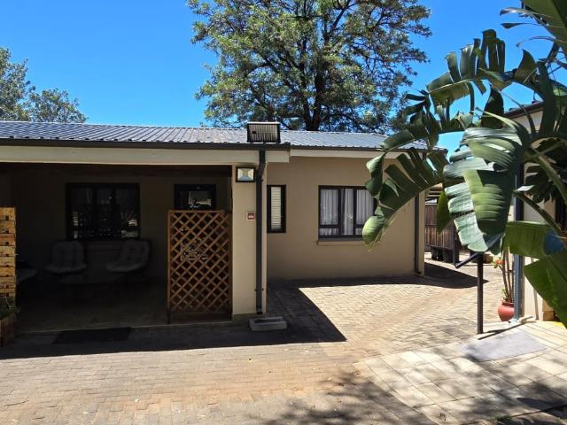 Apartment for sale in Tlhabane, North West