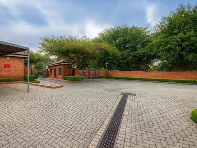 Apartment for rent in Nooitgedacht, Gauteng