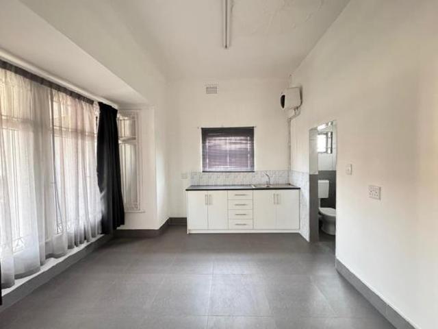 Apartment for rent in Seaview, Kwazulu-natal