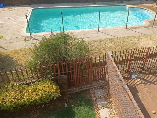 Apartment for sale in Vosloorus, Gauteng