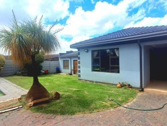 Apartment for rent in Nooitgedacht, Gauteng