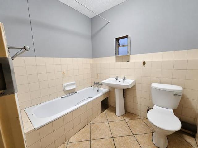 Apartment for rent in Waterkloof, Gauteng