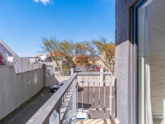Apartment for sale in Cape Town, Western Cape