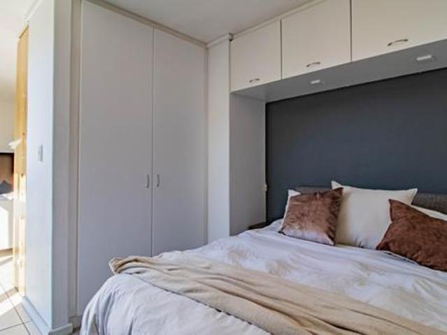 Apartment for sale in Cape Town, Western Cape