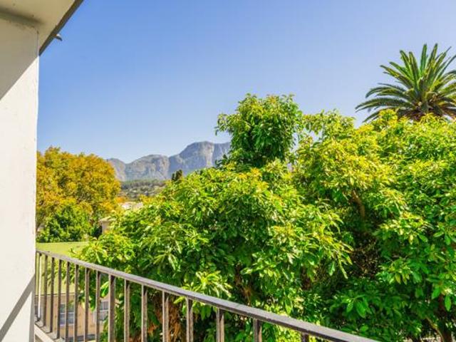 Apartment for sale in Cape Town, Western Cape