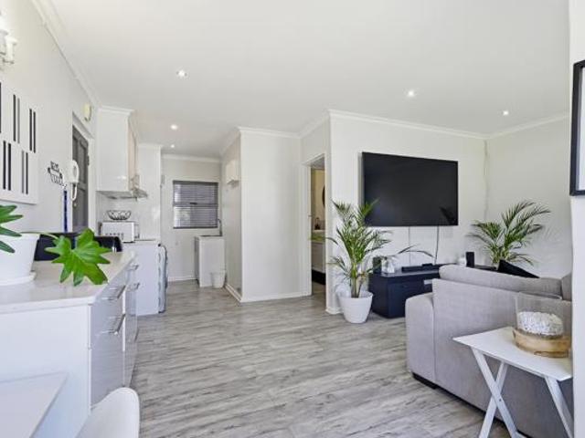 Apartment for sale in Cape Town, Western Cape