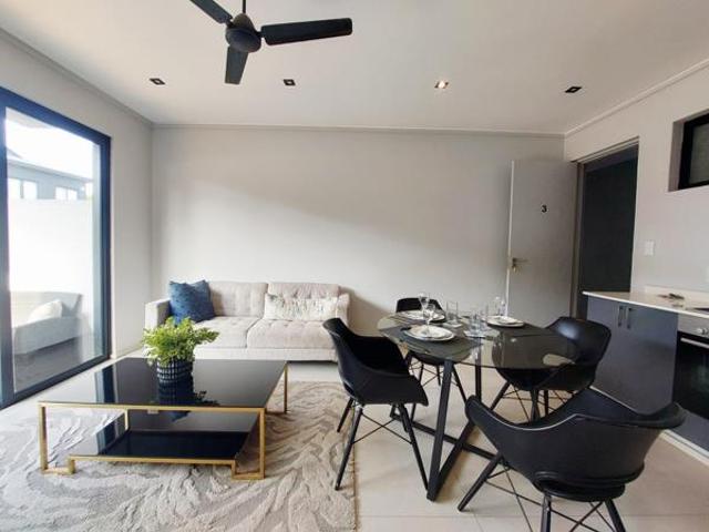 Apartment for sale in Princess Grant, Kwazulu-natal