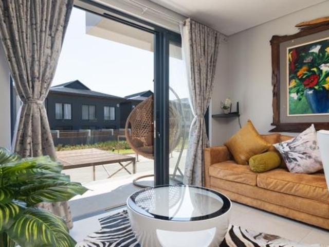 Apartment for sale in Princess Grant, Kwazulu-natal