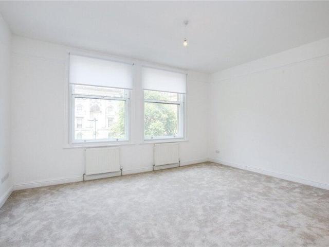 Apartment for sale in 375 Kensington High Street, Greater London