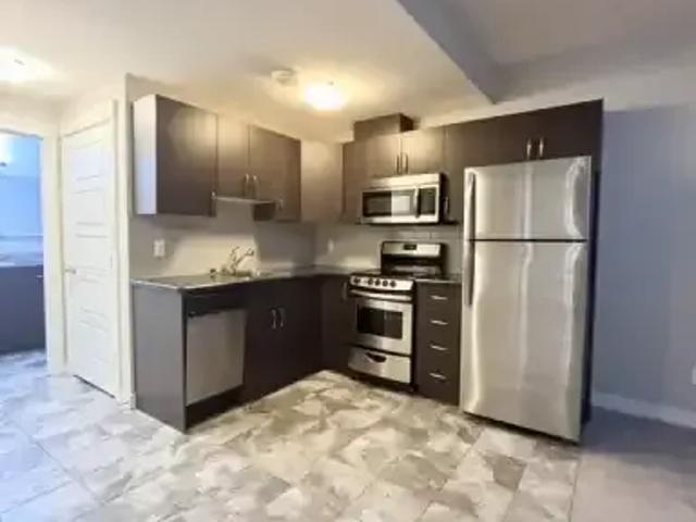 Apartment for rent in Rolly View, Alberta