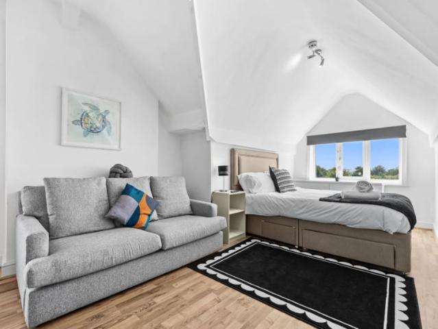 Apartment for rent in East End Park, West Yorkshire