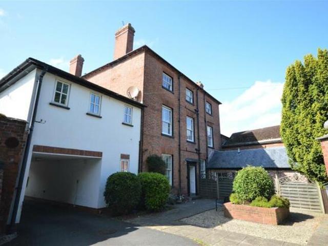 Apartment for sale in Leominster