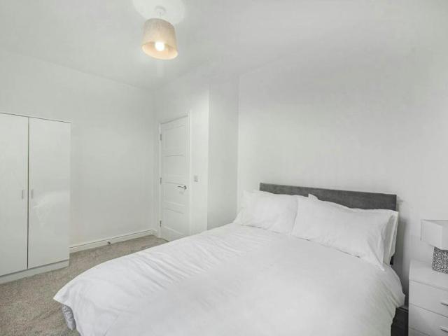 Apartment for rent in Cavern Quarter, Calderstones