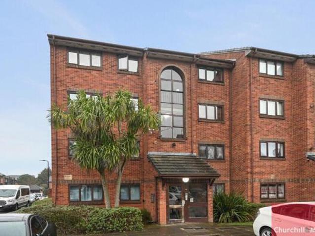 Apartment for sale in London Borough of Ealing, Park Royal