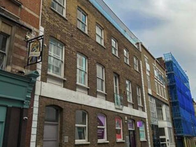Apartment for sale in Finsbury, Greater London