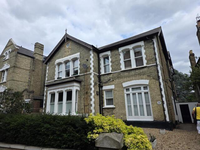Apartment for sale in East Dulwich, Greater London