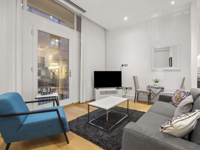 Apartment for rent in Lyons, Greater London
