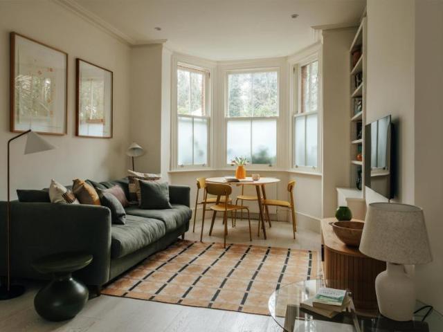 Apartment for rent in North End, West Hampstead