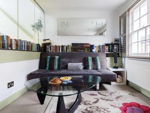 Apartment for rent in Lyons, Greater London