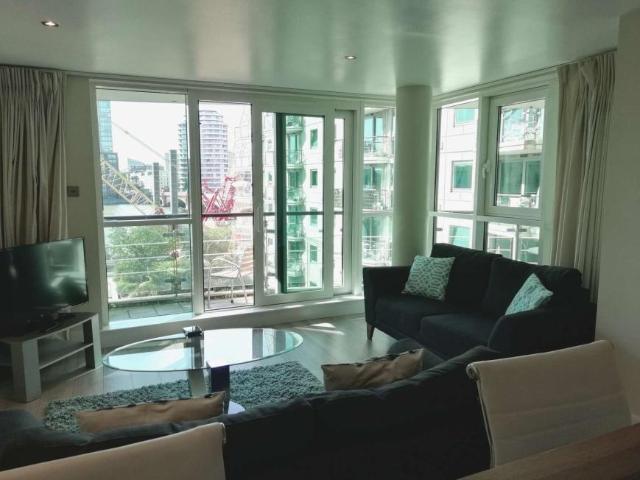 Apartment for rent in Lyons, Greater London