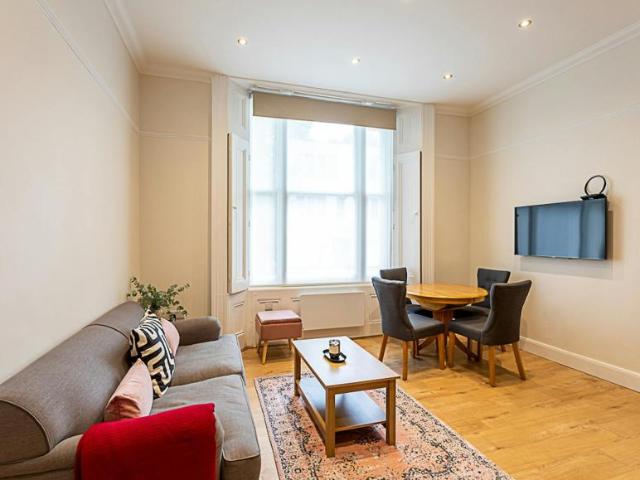 Apartment for rent in Bayswater, Greater London