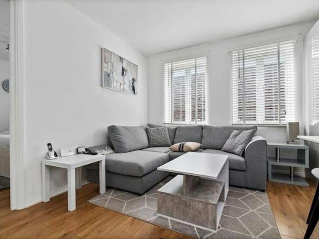 Apartment for rent in The Hale, Mill Hill