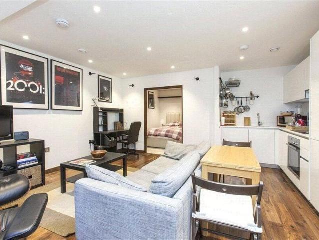 Apartment for sale in City of London, Greater London