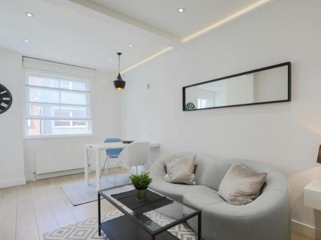 Apartment for rent in Soho, Greater London