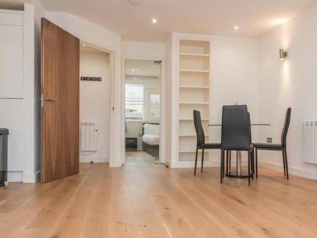 Apartment for rent in Finsbury, Greater London