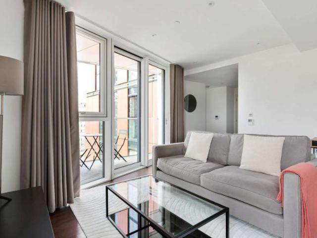 Apartment for rent in Lyons, Greater London