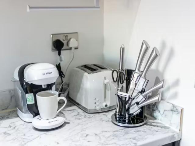 Apartment for rent in Furzedown, Greater London