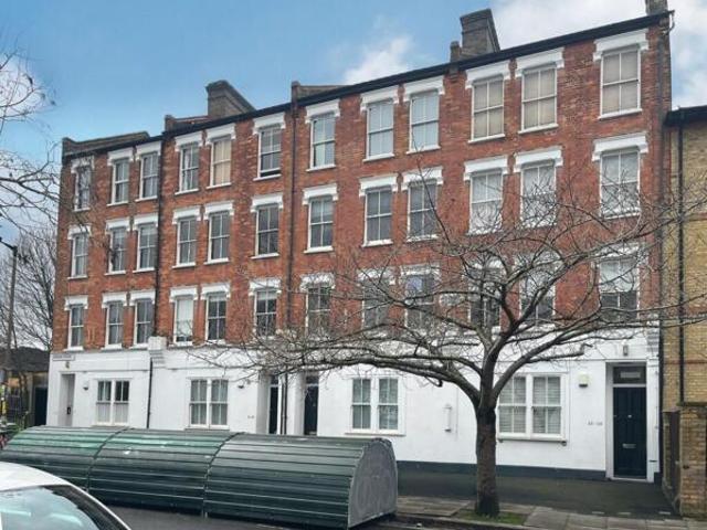 Apartment for sale in Peckham, Greater London