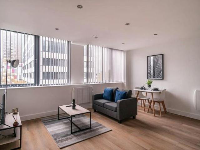 Apartment for rent in Gorse Hill, Trafford Park